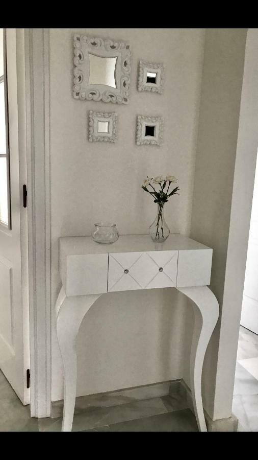 Mi Capricho A16 Beachfront Apartment Sitio de Calahonda エクステリア 写真