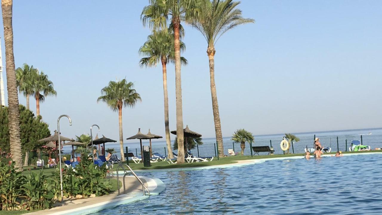 Mi Capricho A16 Beachfront Apartment Sitio de Calahonda エクステリア 写真