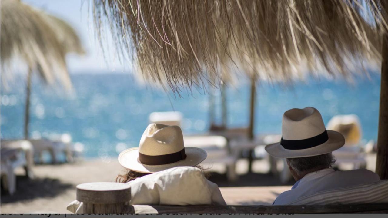 Mi Capricho A16 Beachfront Apartment Sitio de Calahonda エクステリア 写真